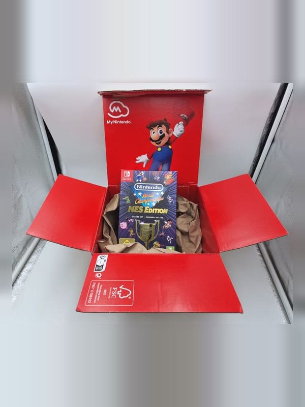 Nintendo World Championships: NES Edition - Deluxe Set — Nintendo Switch PAL